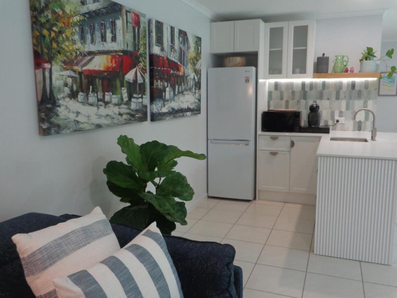 Noosa Buoys Hotel Tinbeerwah ภายนอก รูปภาพ